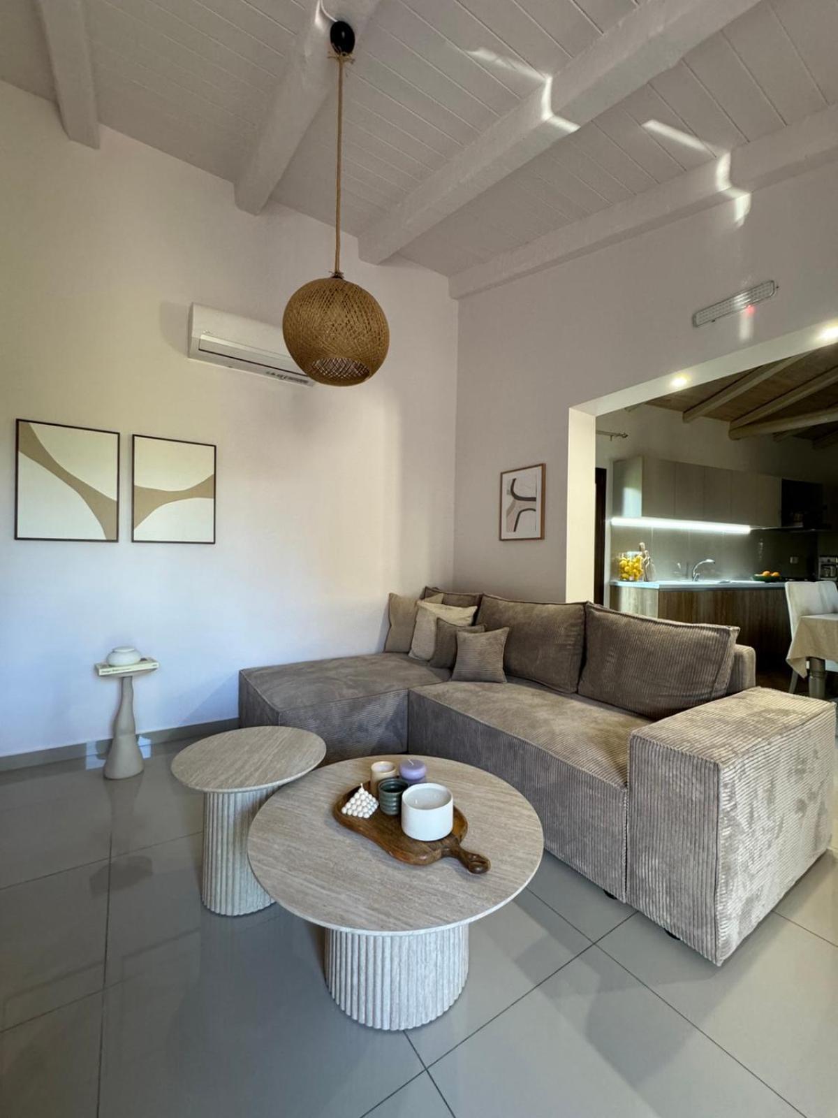 Villa Aspasia With Private Jacuzzi - Oasis Resort Коккинос Пиргос Экстерьер фото